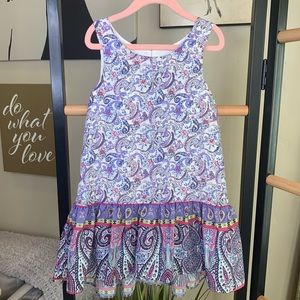 Girls size 7 sleeveless top!